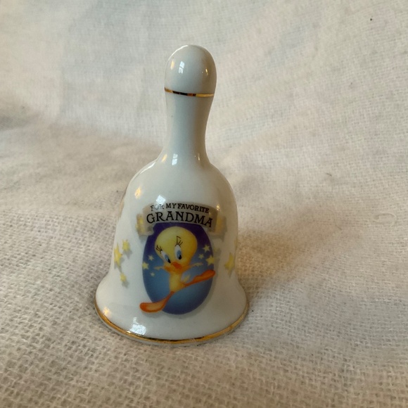 Looney Tunes Tweety Bird Bell “For My Favorite Grandma” Vintage 2000 - Picture 2 of 10